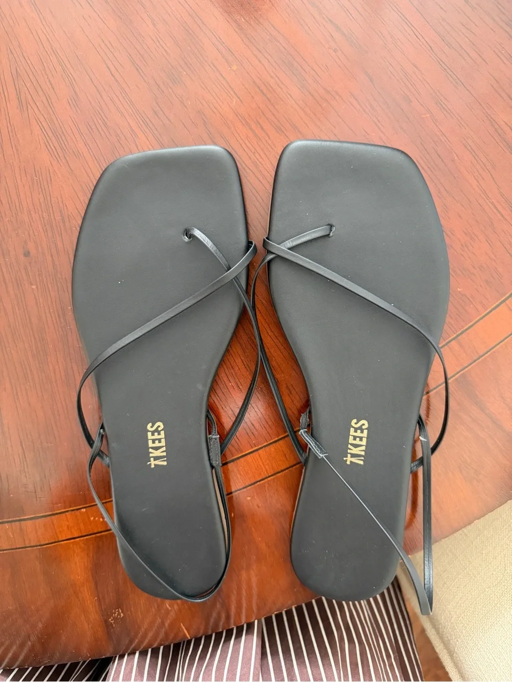 TKEES sleek square