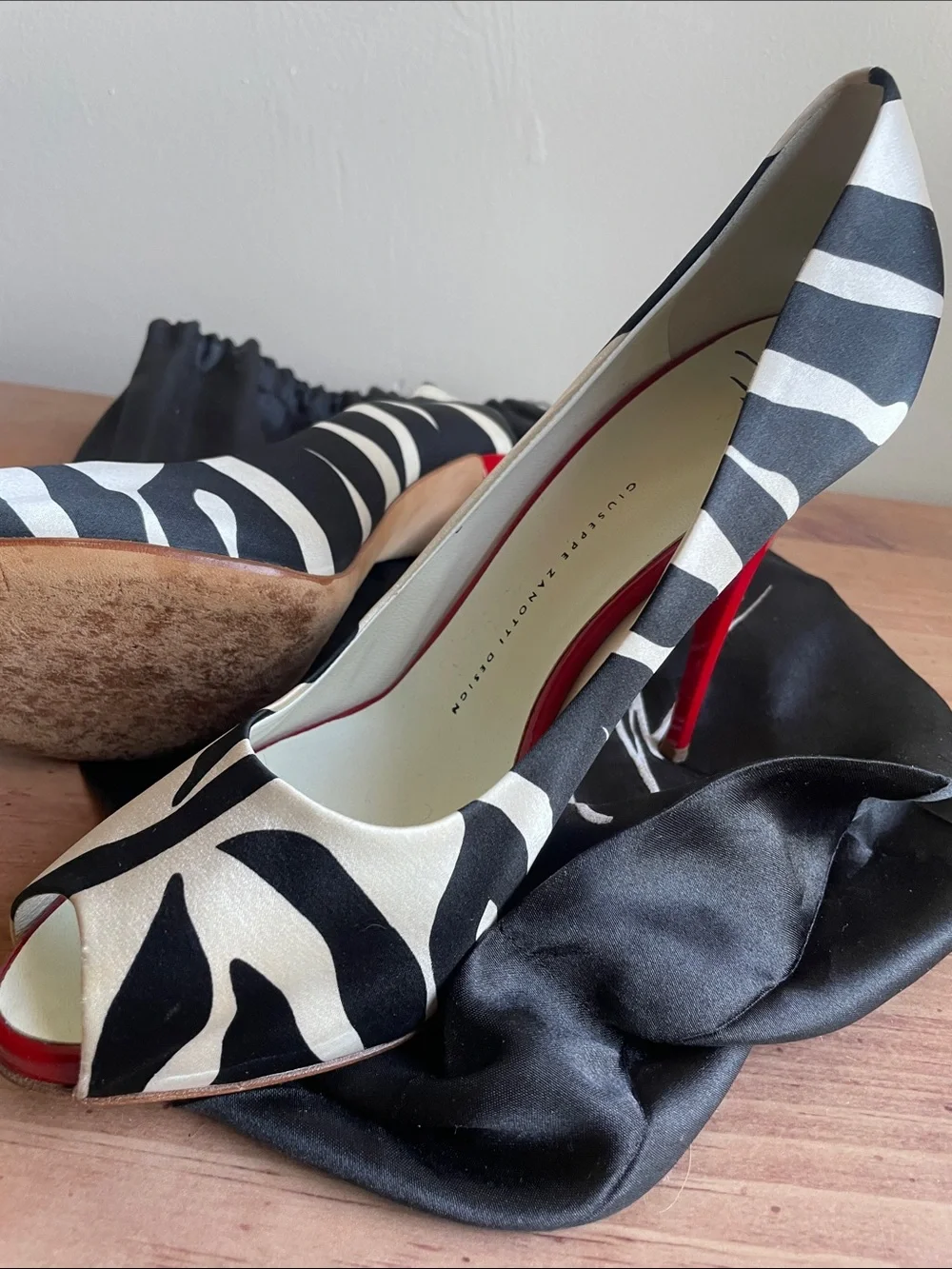 Giuseppe Zanotti bold zebra