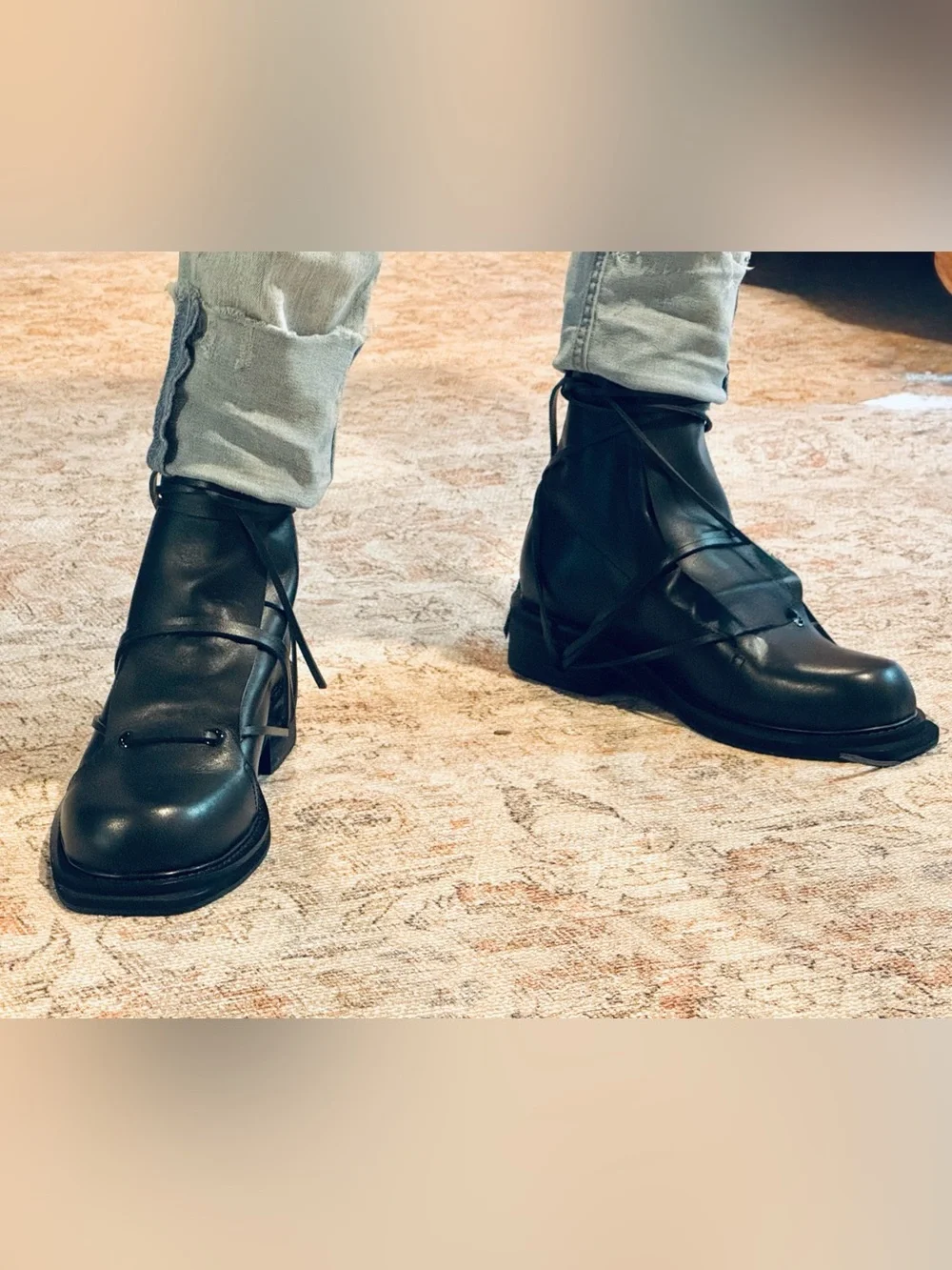 N/A sleek black