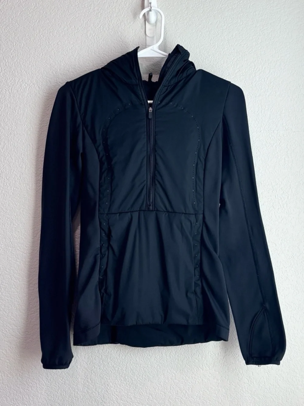Lululemon Run For Cold Pullover Quarter Zip Jacket Black Women’s Size 2