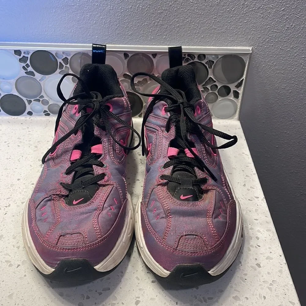 Nike woman’s pink