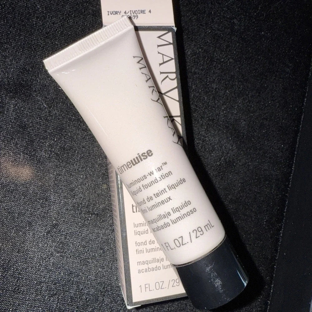 MARY KAY TIMEWISE LUMINOUS WEAR LIQUID FOUNDATION~ivory‎ 4 DISCONTINUED!  5150