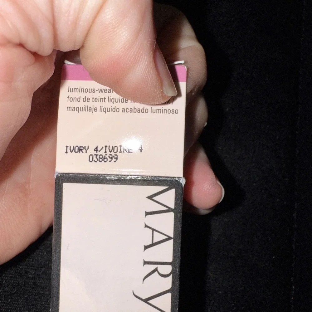 MARY KAY TIMEWISE LUMINOUS WEAR LIQUID FOUNDATION~ivory‎ 4 DISCONTINUED!  5150
