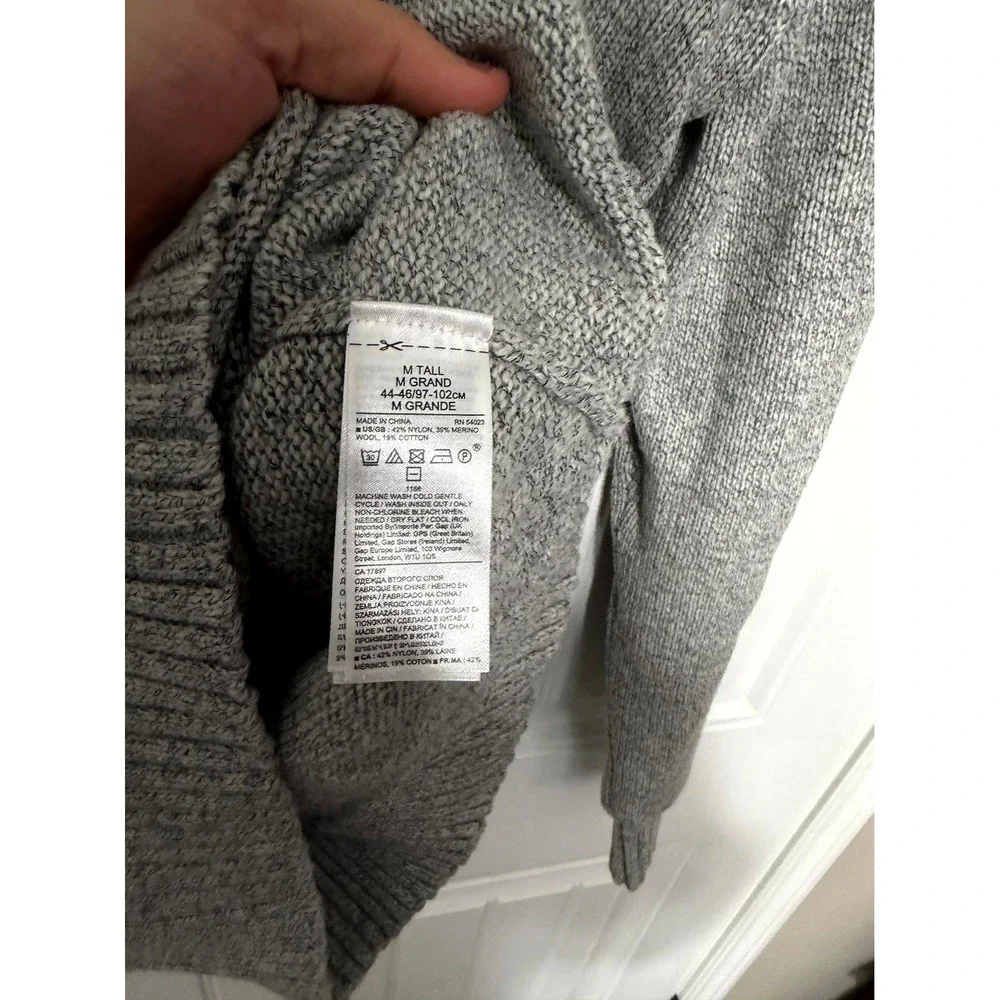 Banana Republic embrace cozy
