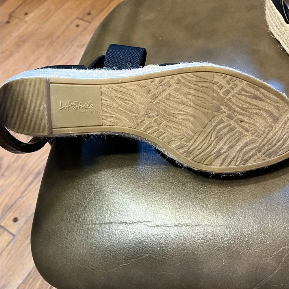 Life Stride stylish espadrille