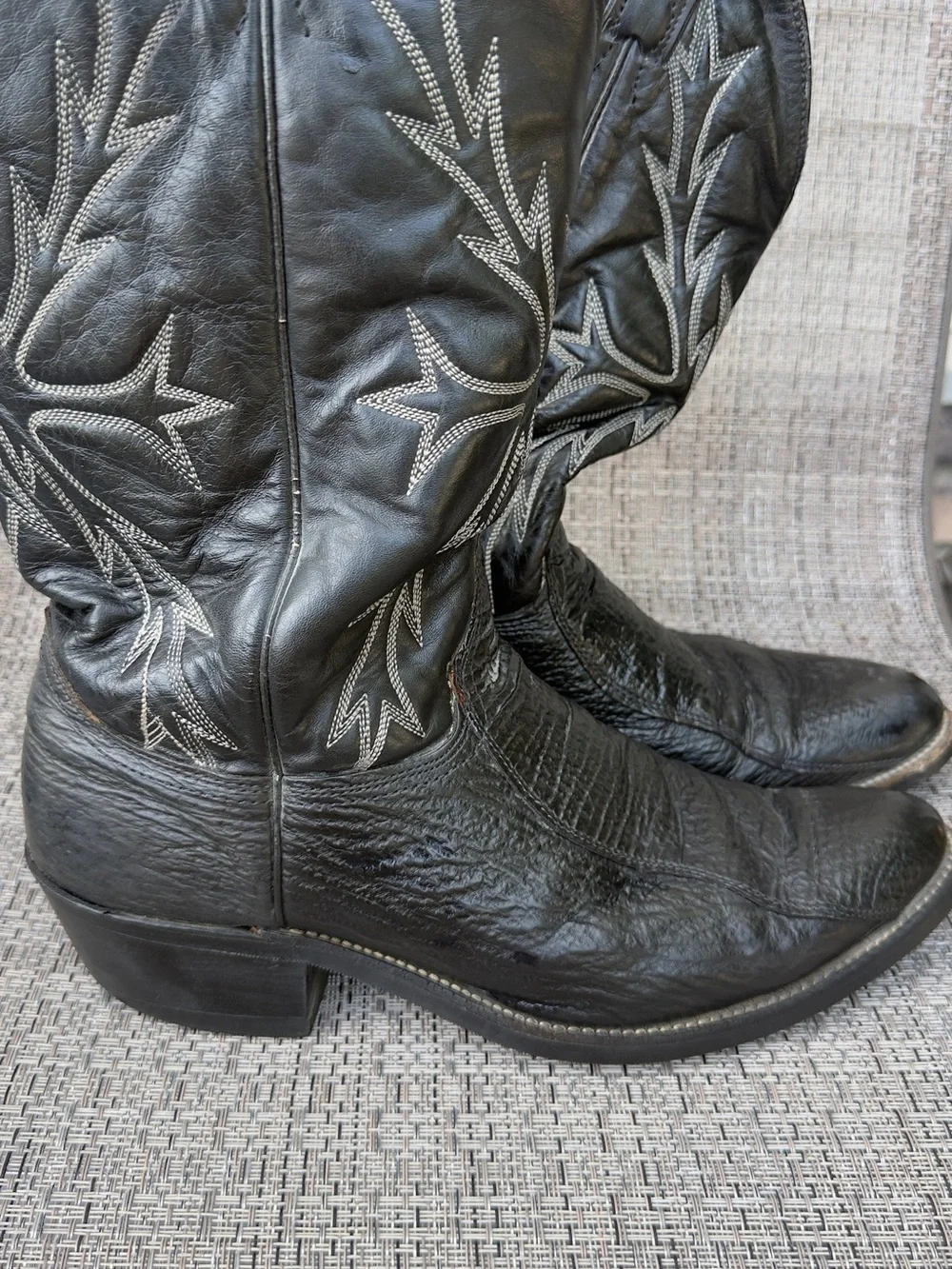 Black Embroidered Western Cowboy Boots 9,5