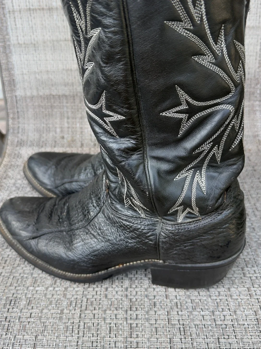 Avonite classic black