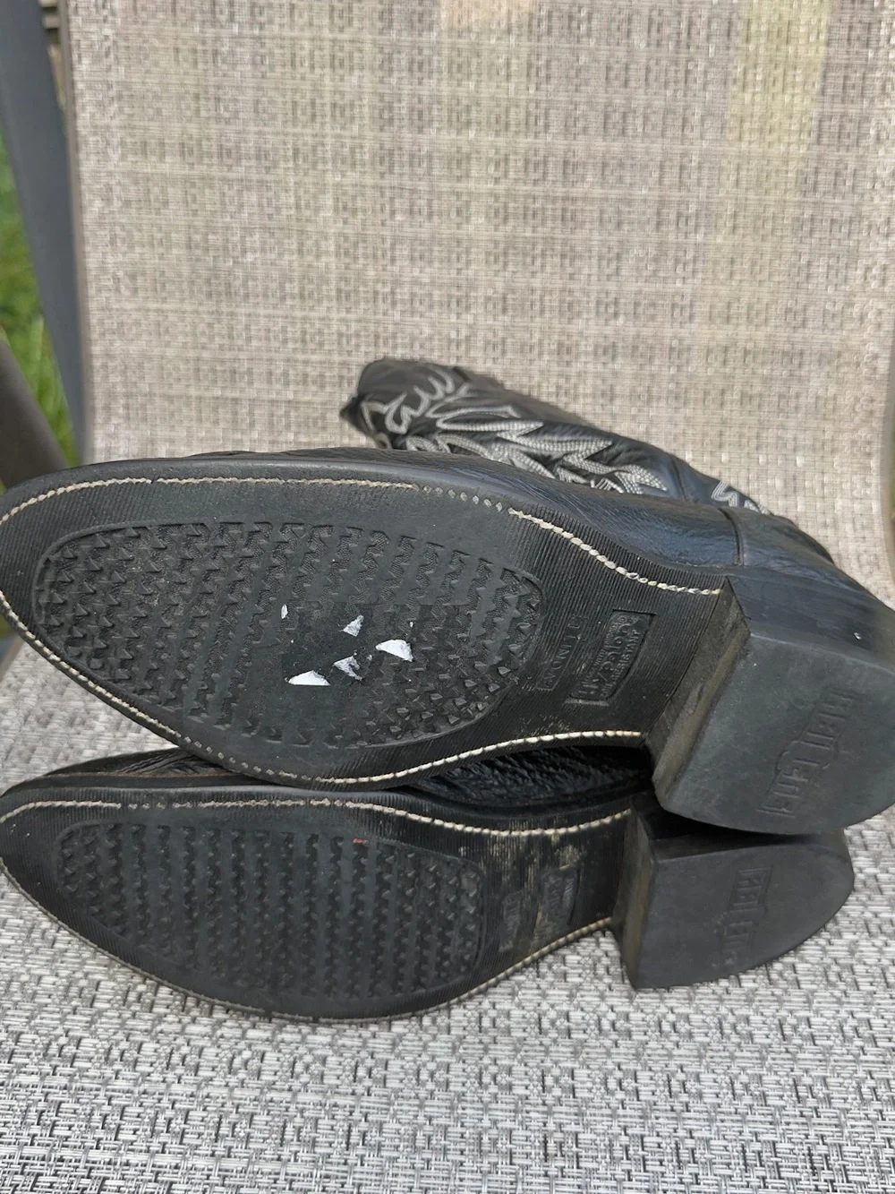 Avonite classic black