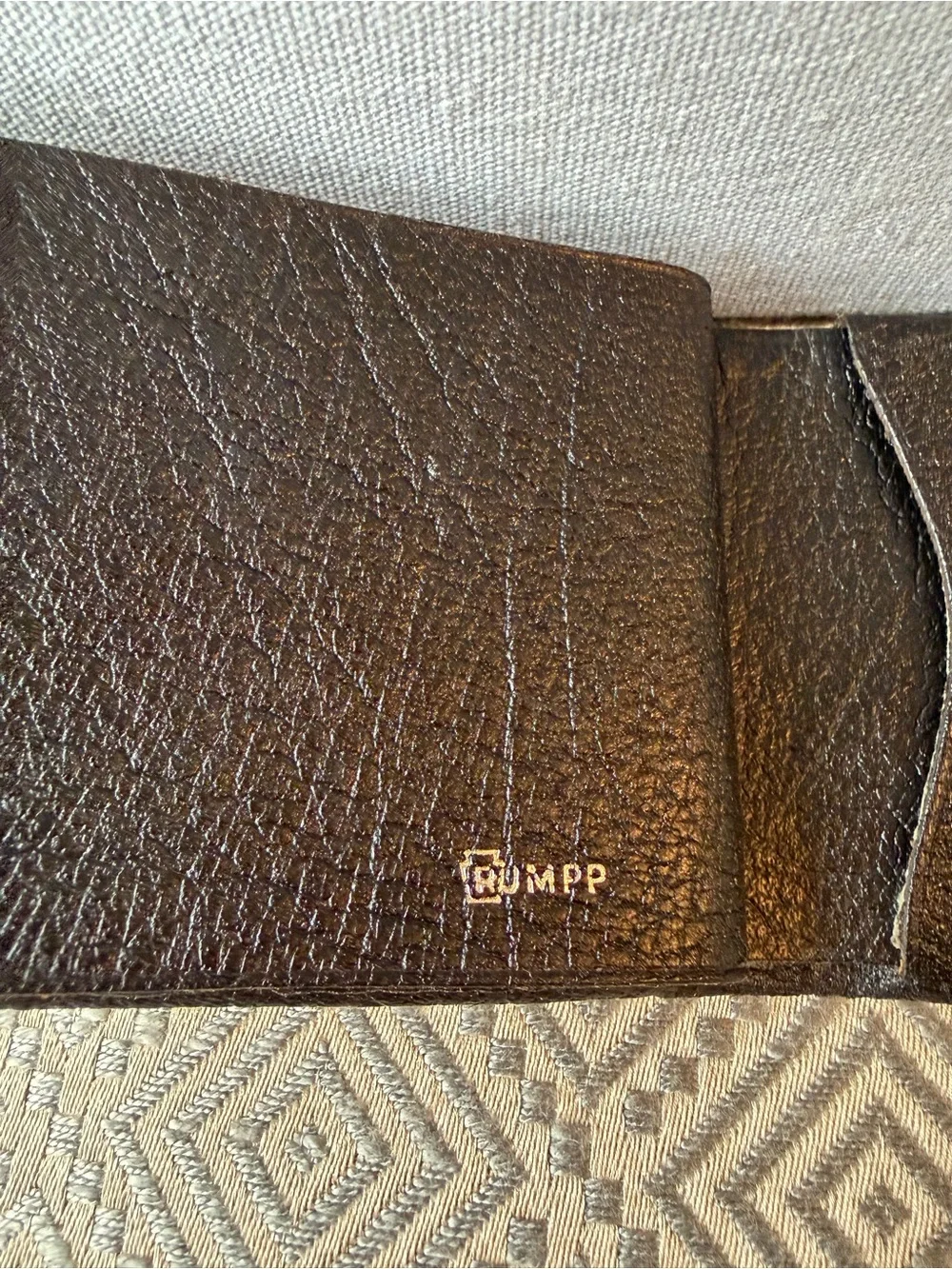 Rumpp sleek black
