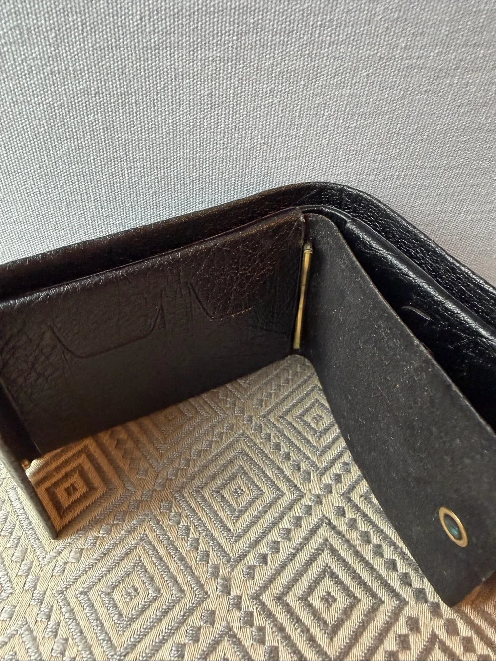 Rumpp sleek black