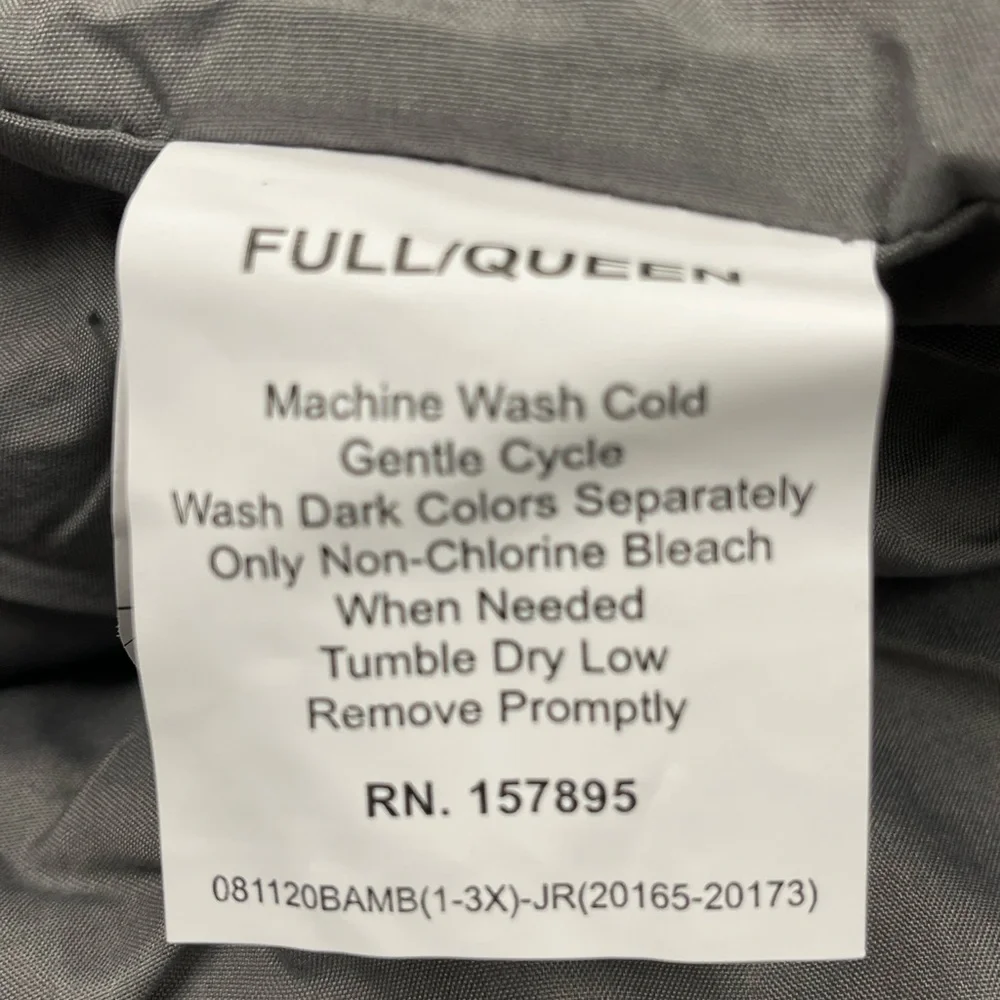 Bedding Outlet Gray All Season Bed in a Bag Luxury Full / Queen 8 Piece. NIB