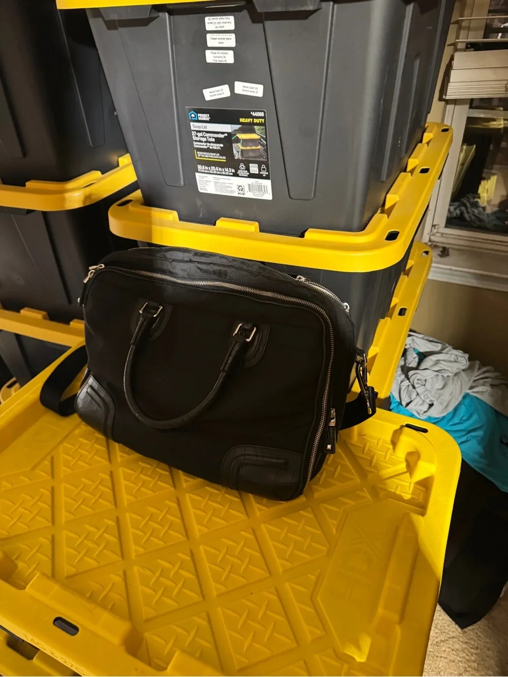 Tumi tone sleek