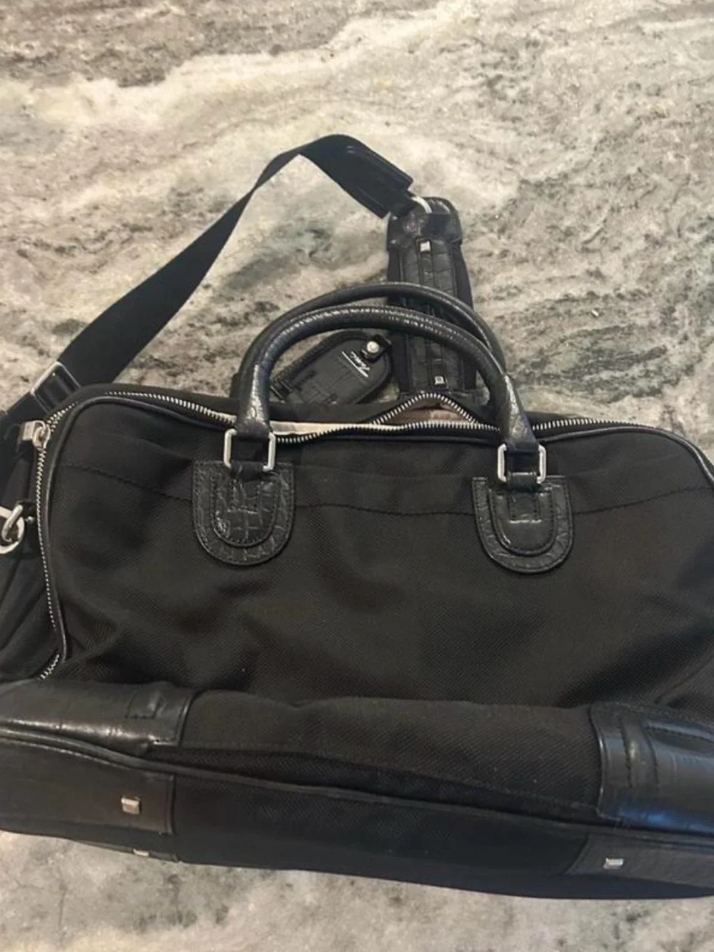 Tumi laptop zip