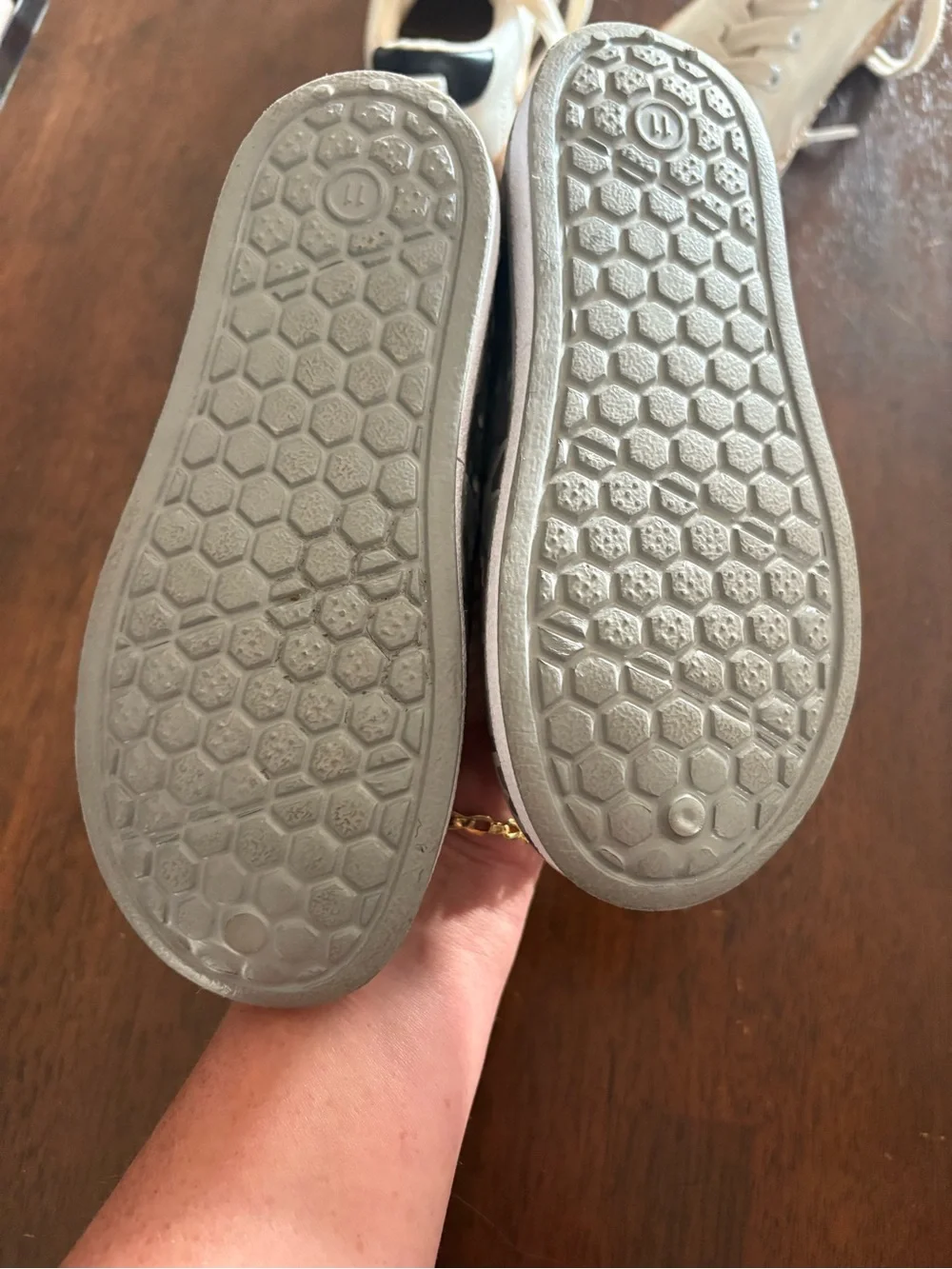 Cat & Jack Light Gray Kids Sandals with Honeycomb Sole