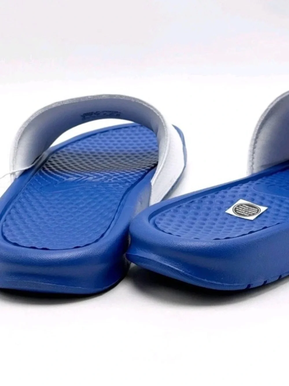Nike new benassi