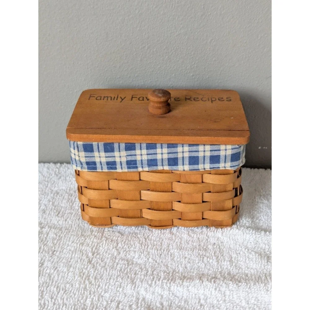 The Unbranded Brand vtg wooden