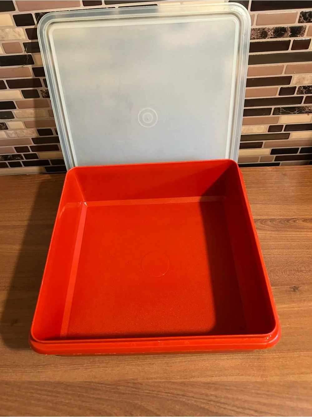 Tupperware durable red