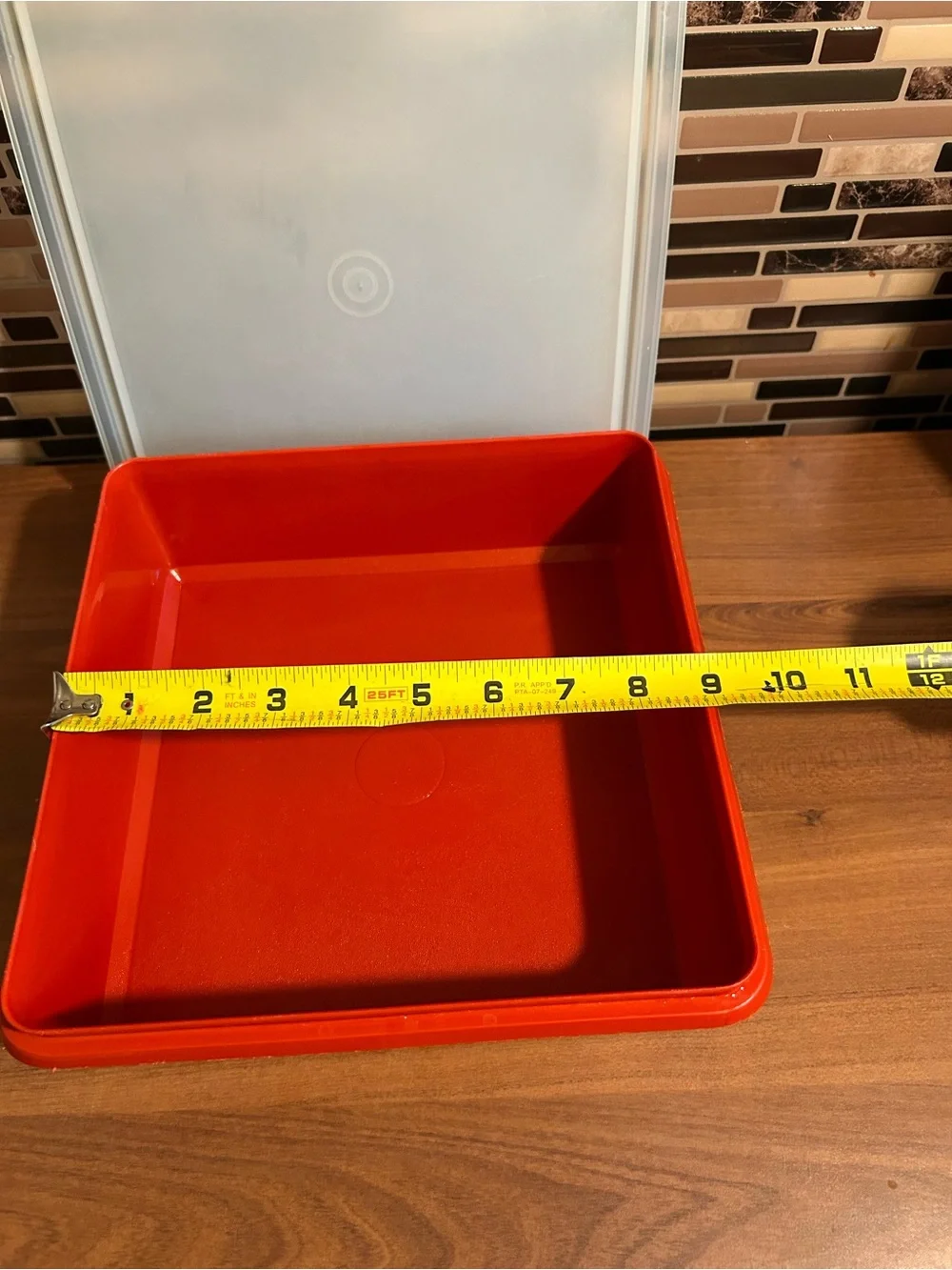 Tupperware durable red