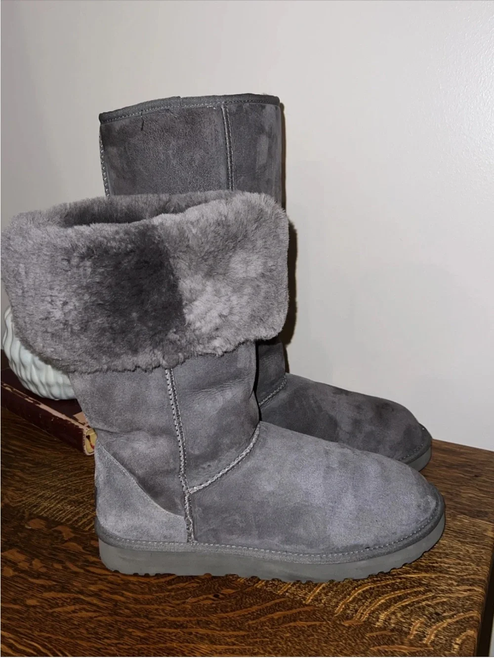 UGG excellent size
