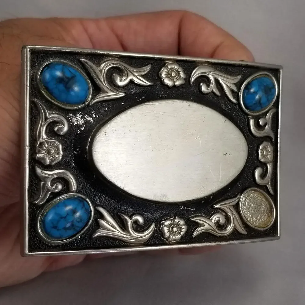 N/A vintage belt