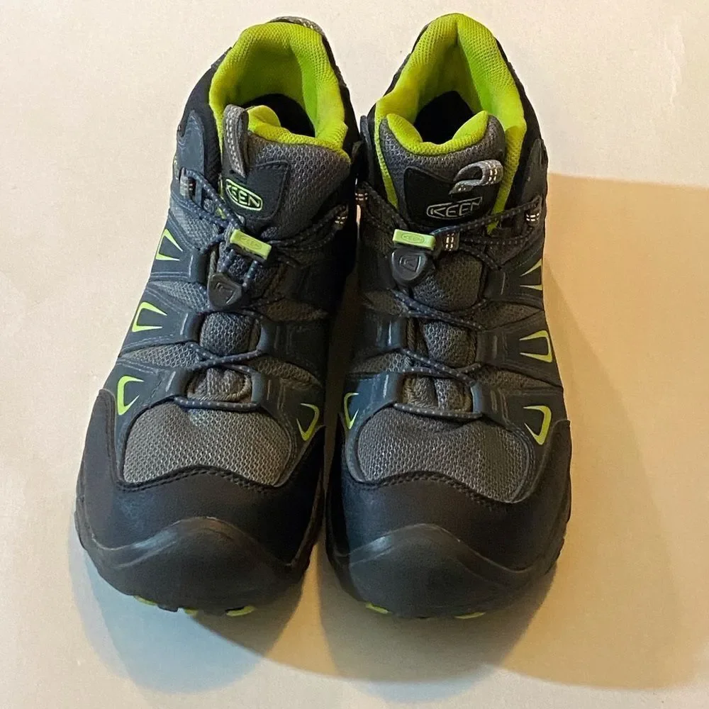 Keen durable gray