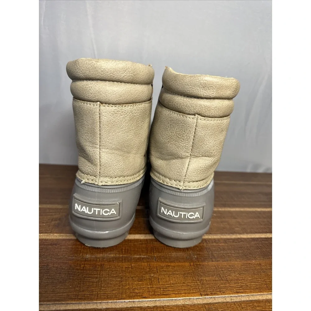 Nautica used cosmetic listed