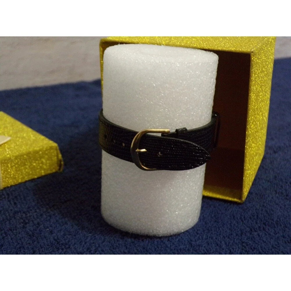 Venezio case men while