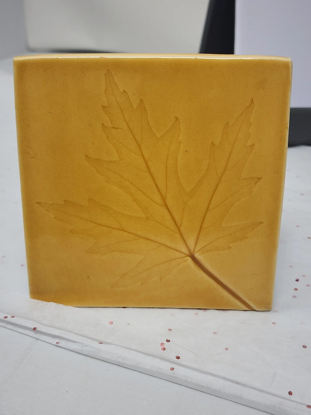 Embossed Maple Leaf Ceramic Tile - Golden Amber