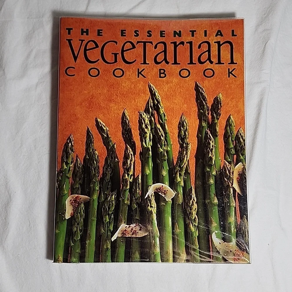 The Essential Vegetarian Cookbook‎