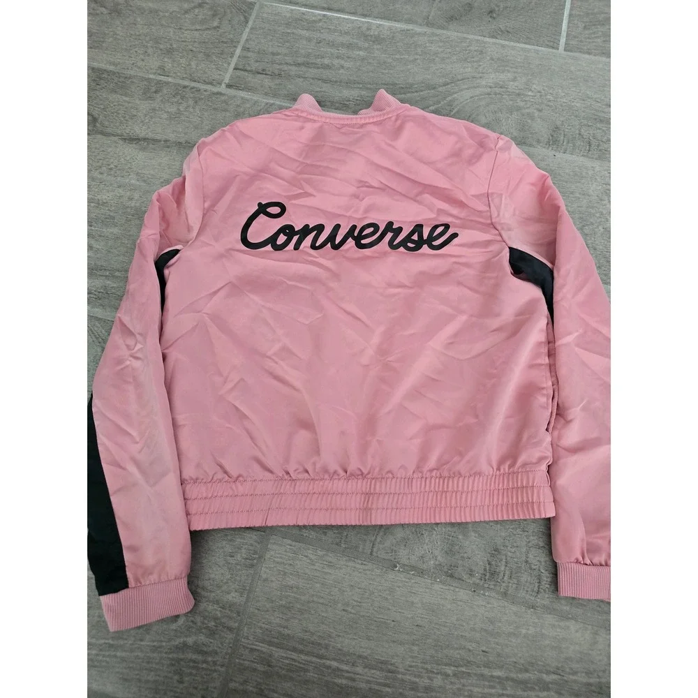 Converse stylish lightweight