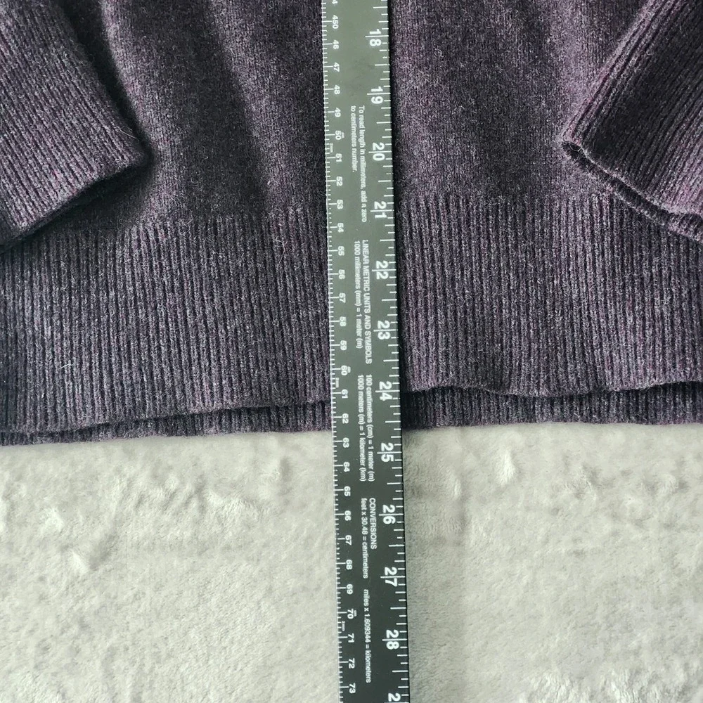 Banana Republic wear sweater activities