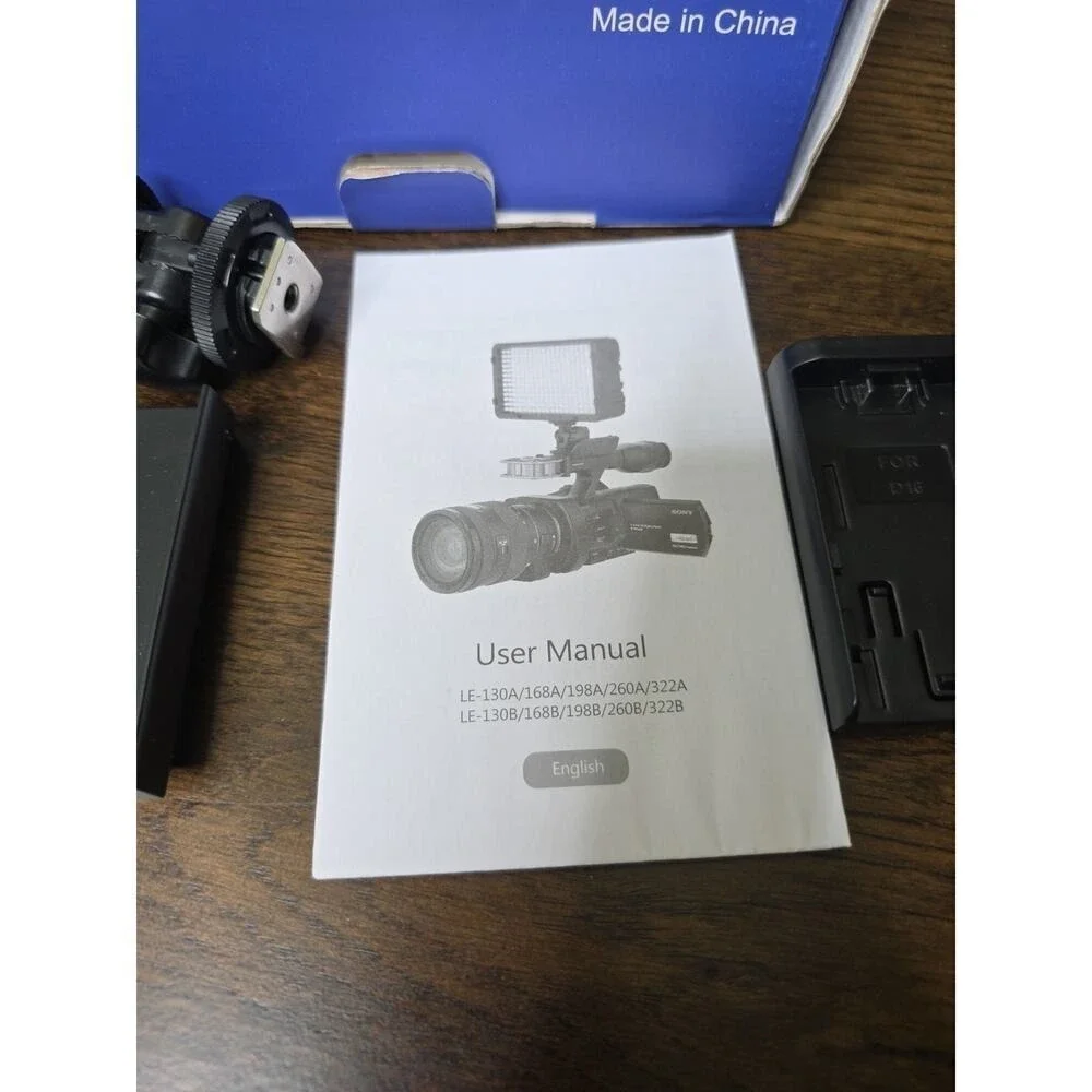 Precision Design Digital Camera Camcorder LED‎ Video Light LE-168A B2