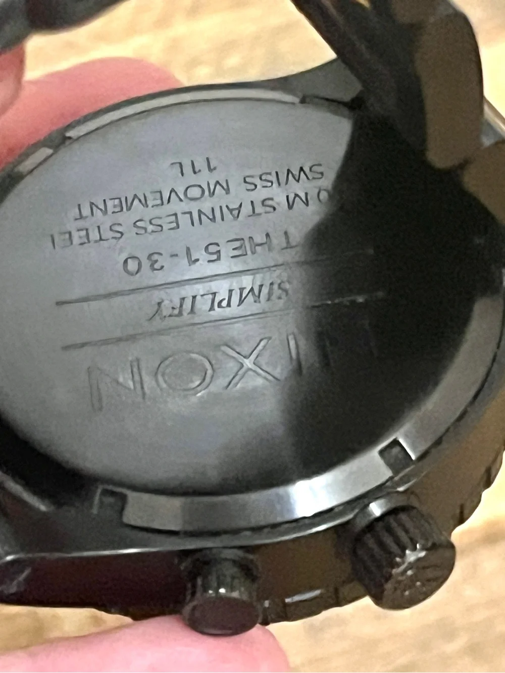 Nixon can light