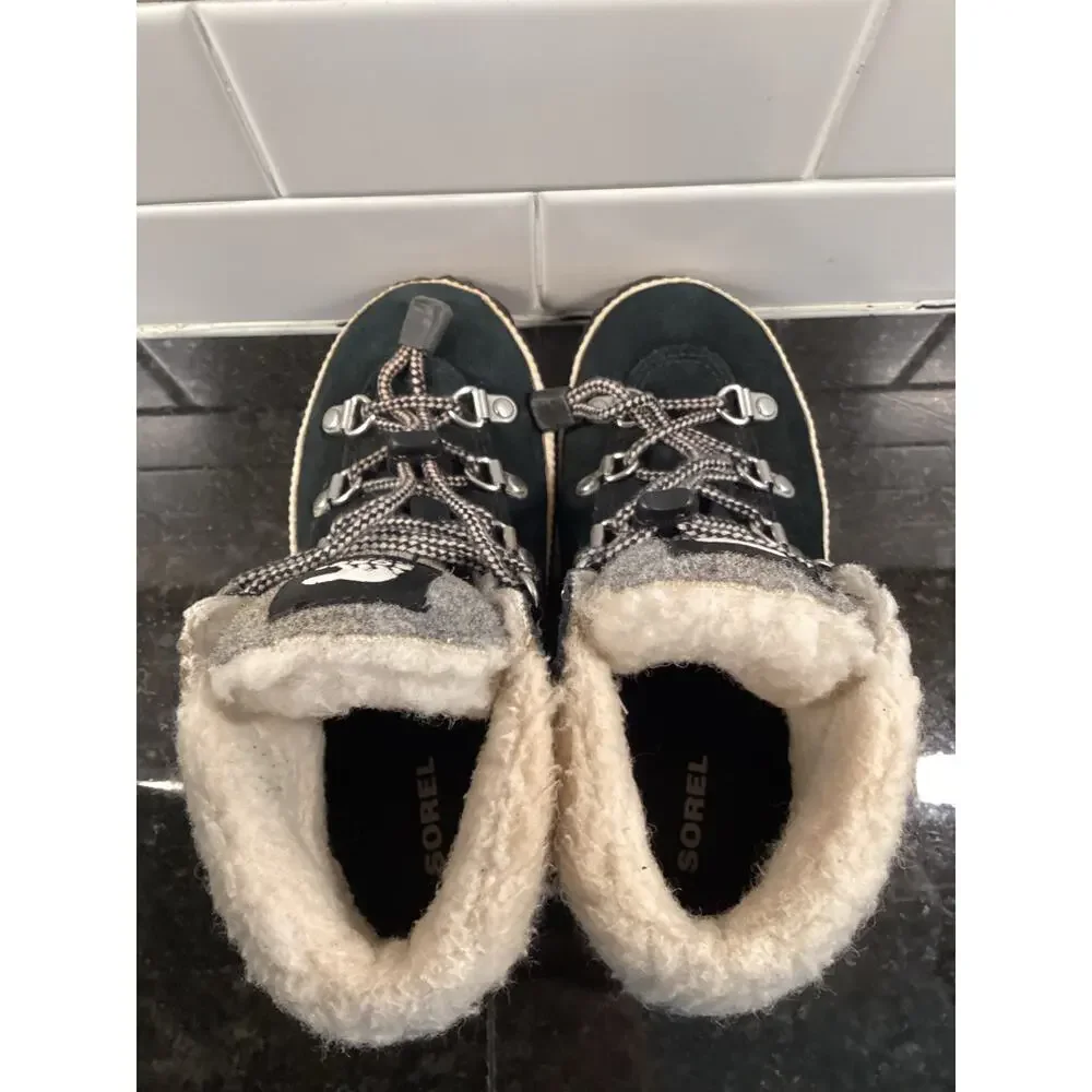Sorel kids out