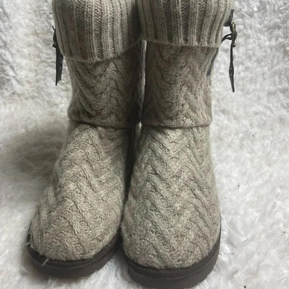 Muk Luks mukluks beige