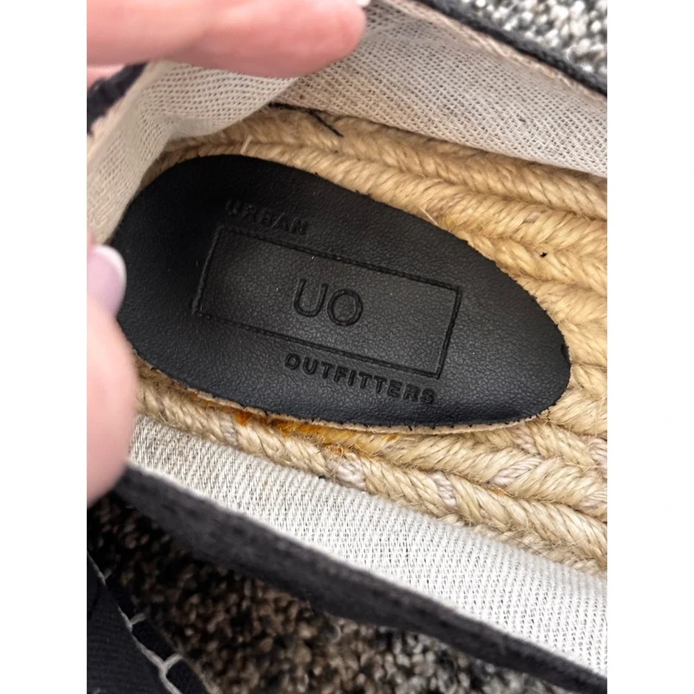 Urban Outfitters effortless chic
