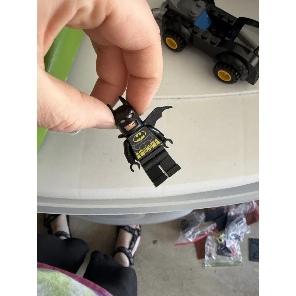 LEGO Batman Batmobile & Mini Figure Set