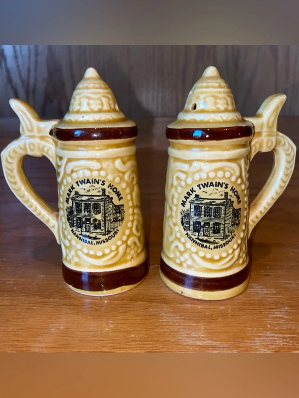 Ceramic Beer Stein Salt & Pepper Shakers Handles Mark Twain’s House Hannibal MO