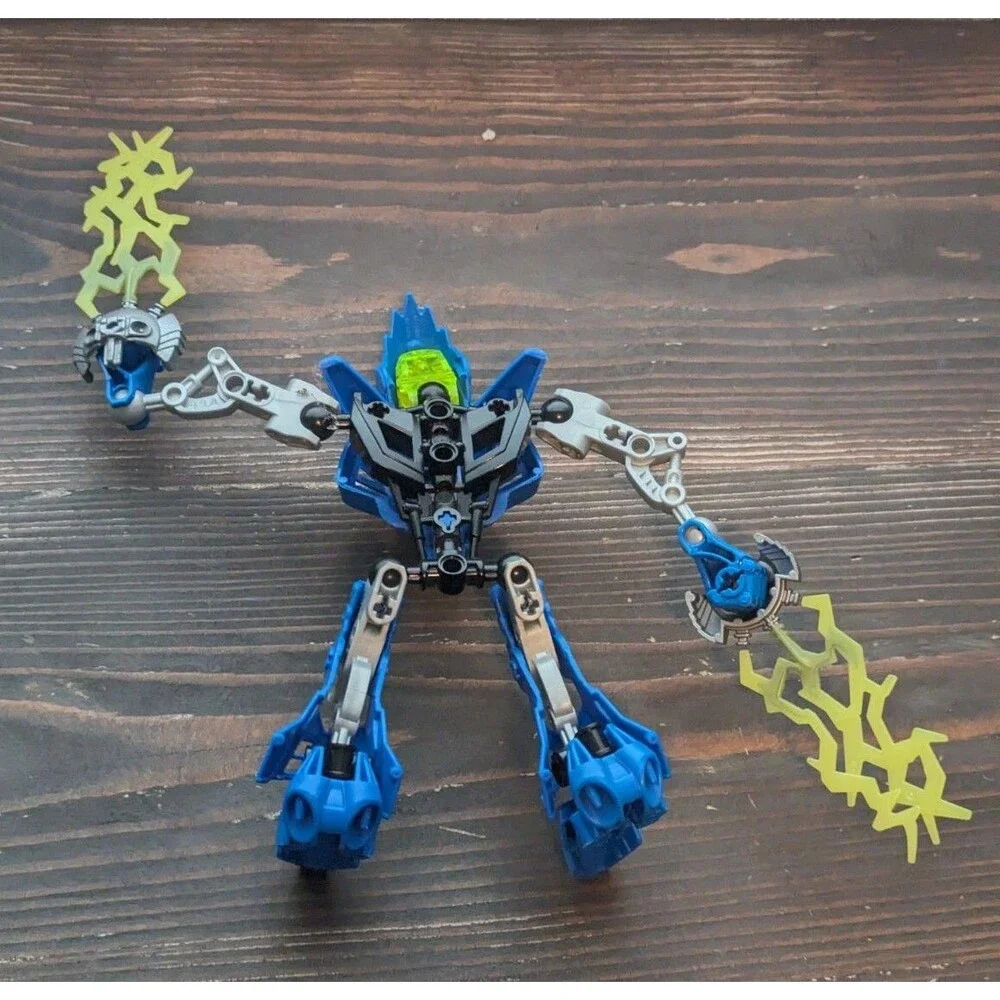 LEGO 7169 Mark Surge Hero Factory Heroes - No Manual