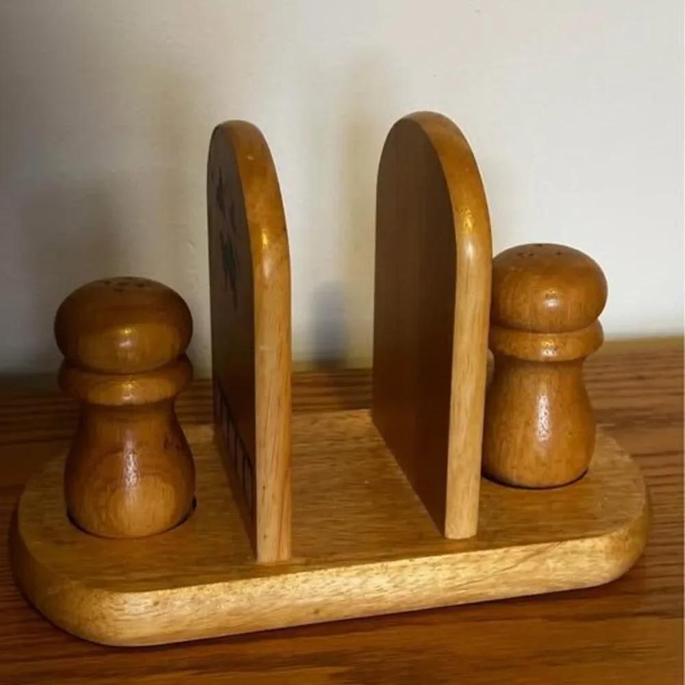 Lenox great wooden