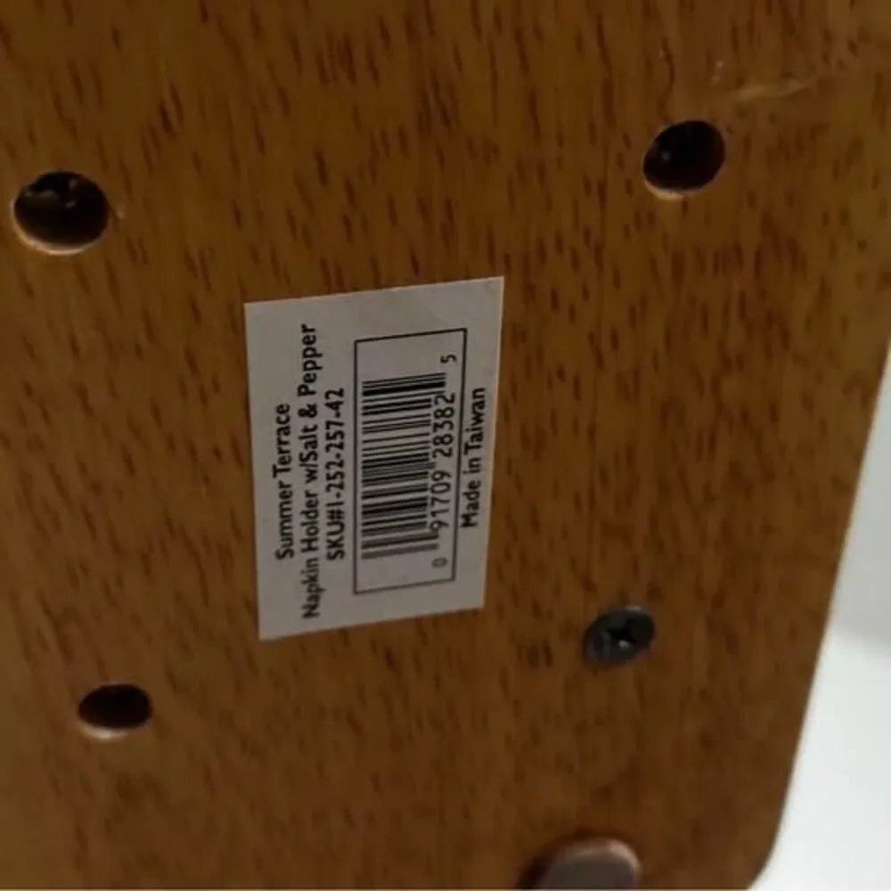 Lenox great wooden