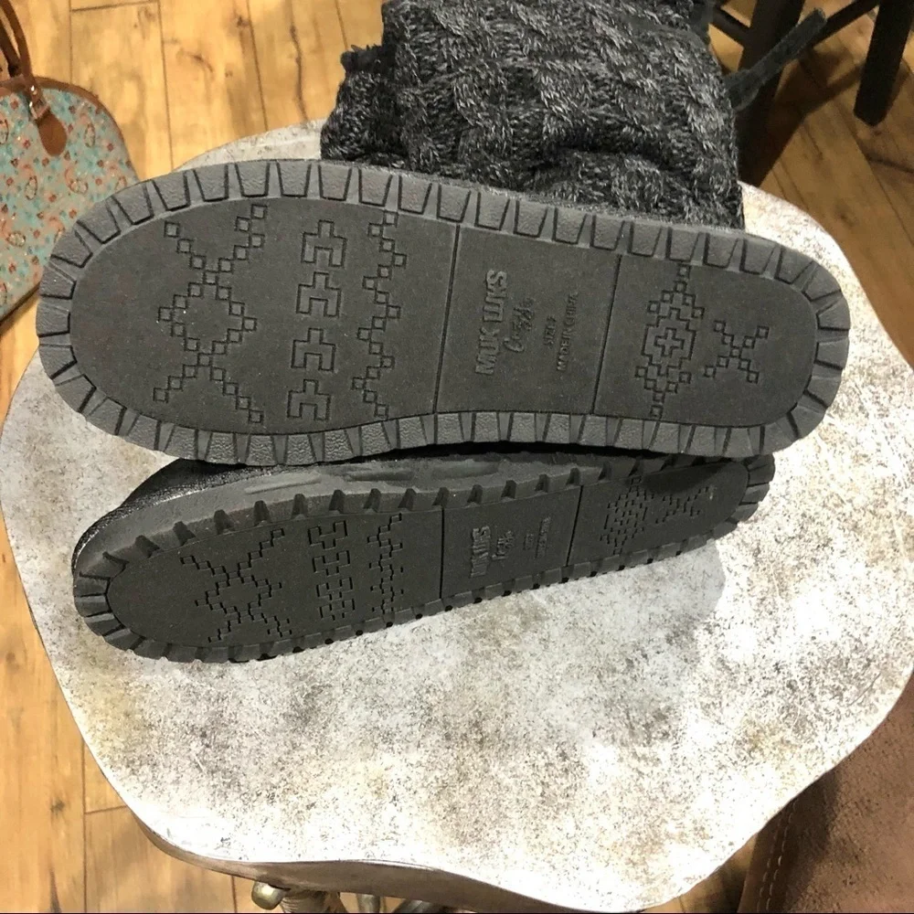 Muk Luks boots top