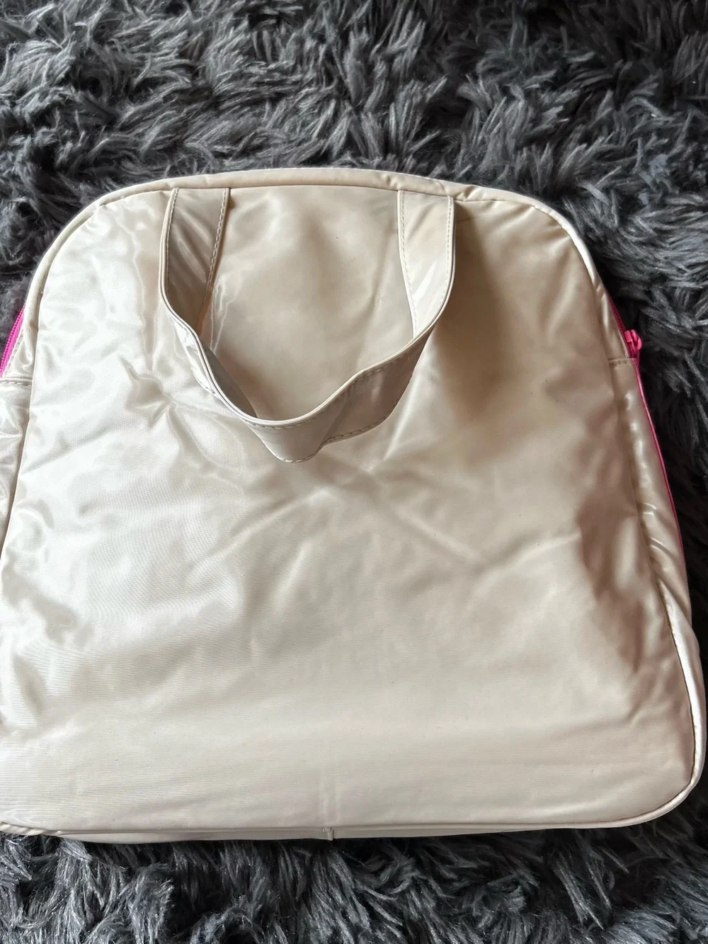 Clinique Quilted Puffer Makeup Travel Bag - Cream & Pink