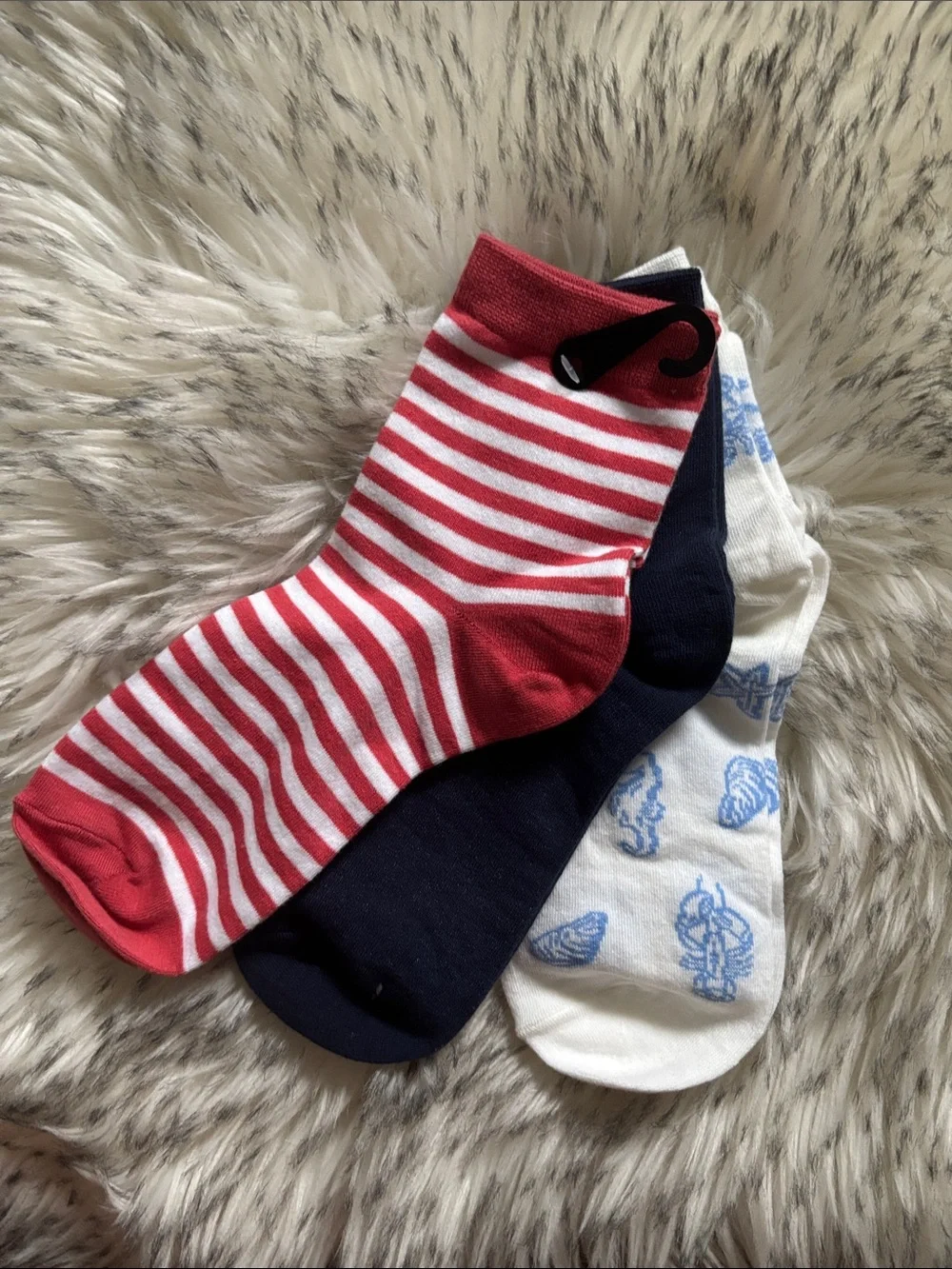 Old Navy pairs crew