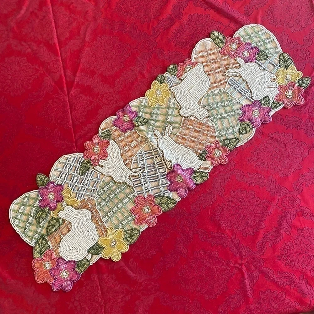 N/A decorate table