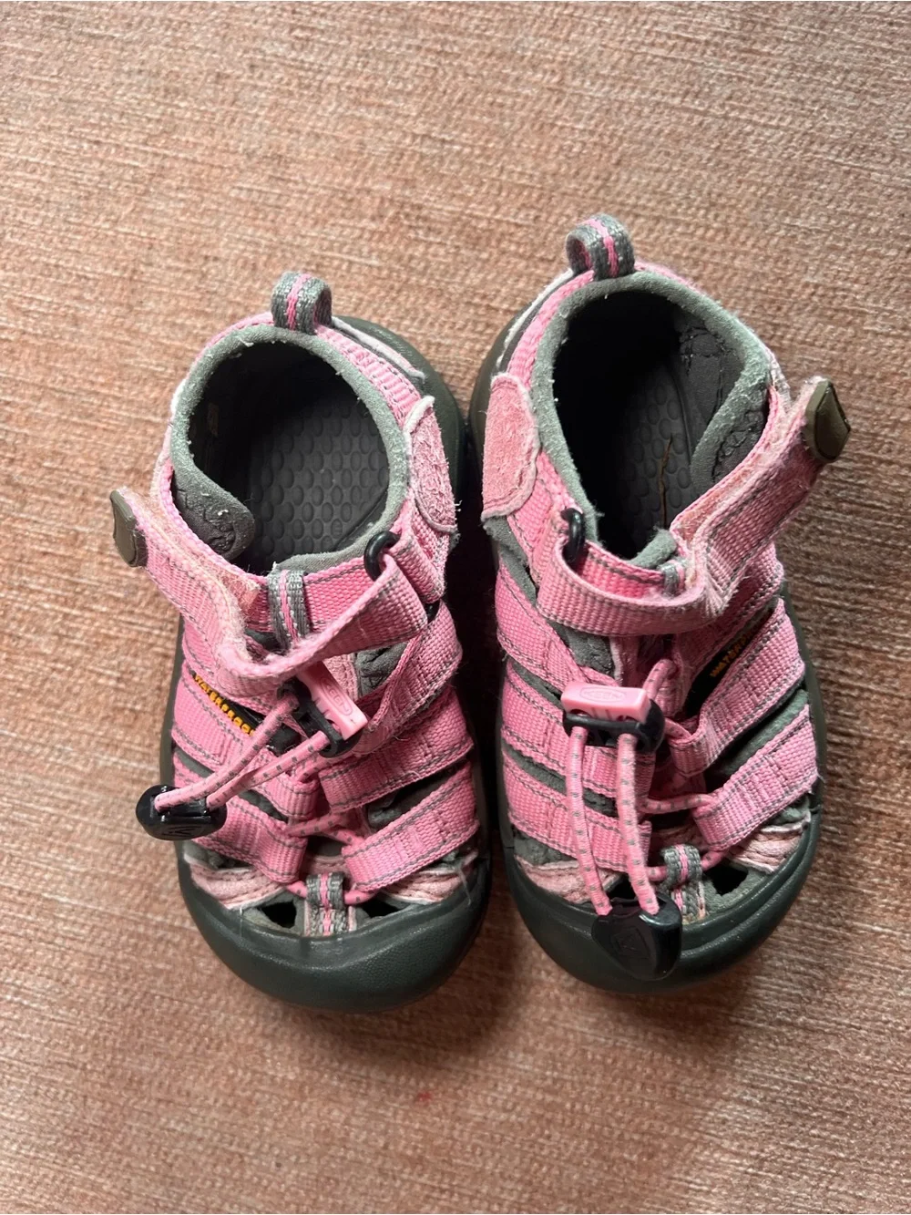 Keen Little Kids Size 8 Pink Outdoor Closed Toe Sandals Waterproof Shoes