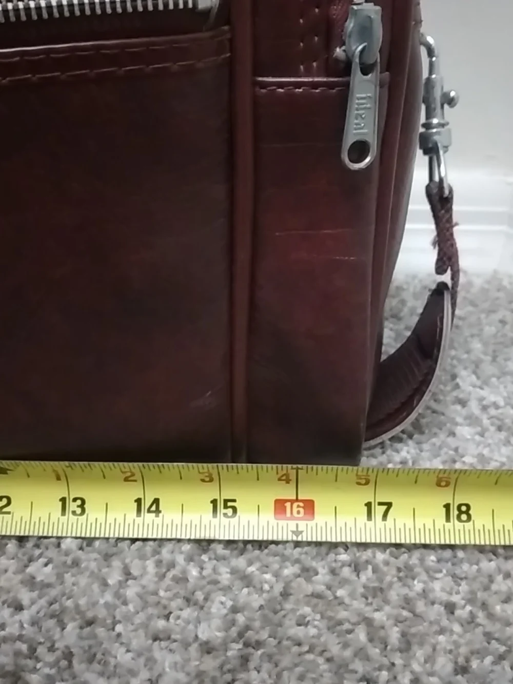 American Tourister classic brown
