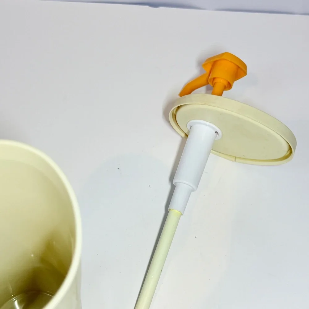 Tupperware vintage syrup