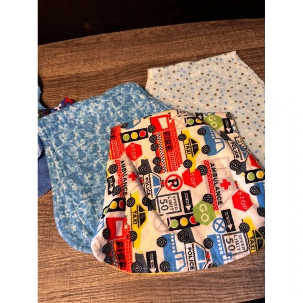 Cute Baby Bibs & Burp Cloths Multi Pattern Cars Trains Whales‎ Toddler Drool