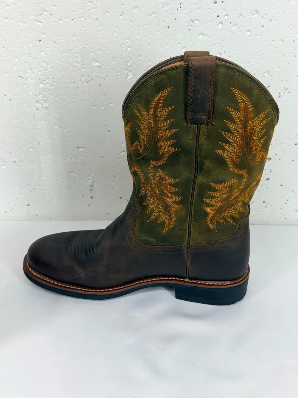 Ariat men’s size